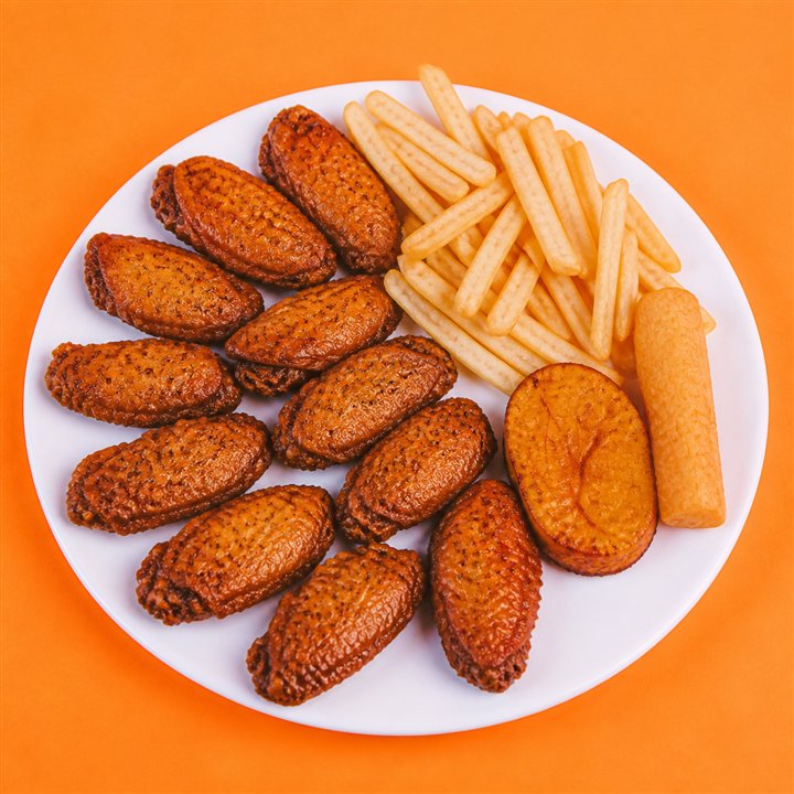 Doce alitas Canary Wings listas para compartir