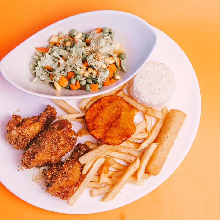 Bandeja con alitas Canary Wings